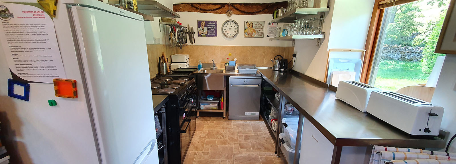 kitchen16001.jpg